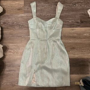 AMANDA UPRICHARD MINI DRESS (size small worn once)